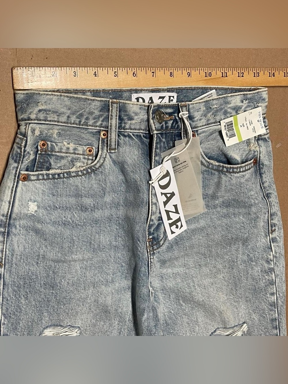 Daze Denim Women's Sundaze High Rise Dad Distressed Jeans Size 24 NWT 27x27 - Picture 7 of 11